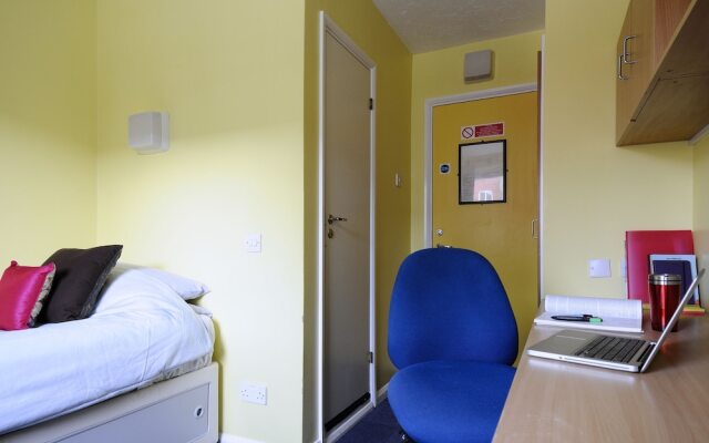 Kings College Great Dover Street Apartments