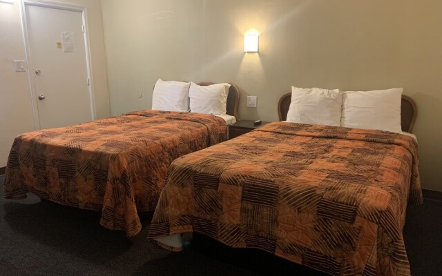 Ventura Beach House Motel