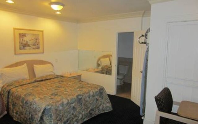 Apache Inn