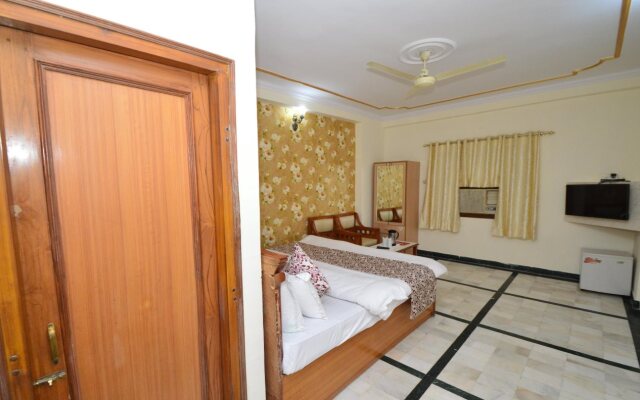 Hotel Vijay Niwas