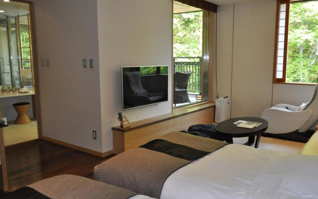 Niseko Konbu Onsen Tsuruga Besso Moku No Sho
