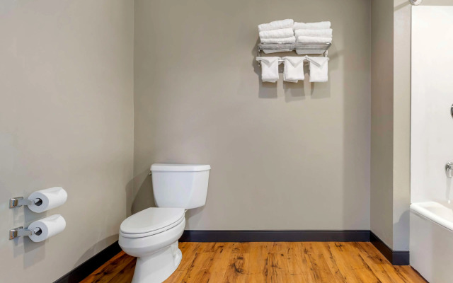 Best Western Plus Grant Creek Inn