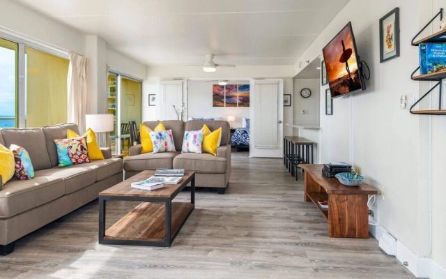 Ilima Suite at The Ilikai Short Walk to Beach!