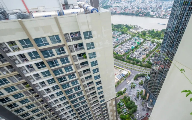 Landmark Apartment in Vinhomes Central Park