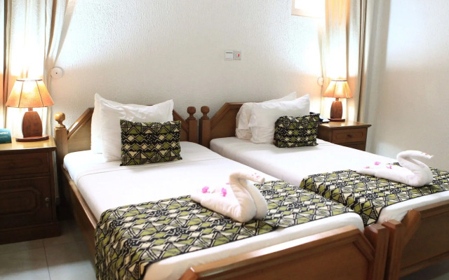 Coconut Grove Beach Resort