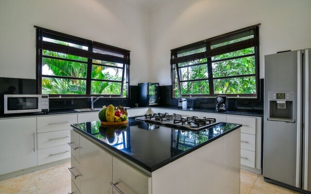 Villa Sheeba