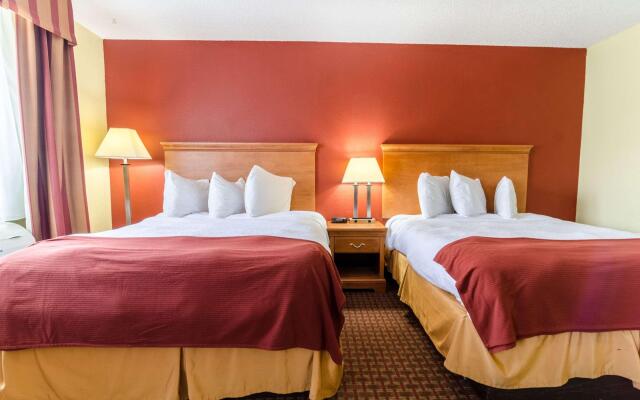 Rodeway Inn & Suites Jacksonville near Camp Lejeune