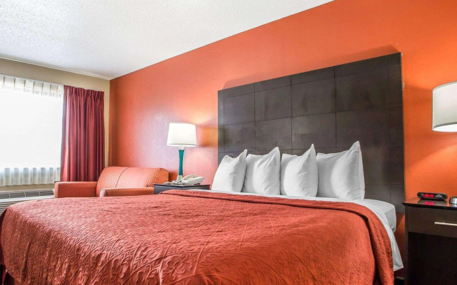 Quality Inn Morton at I-74