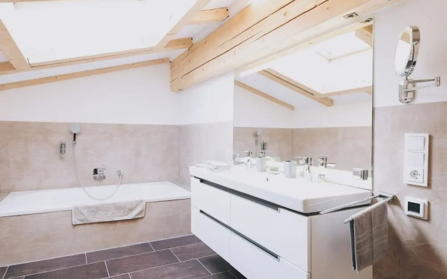 Kohlis Alpine Home by we rent