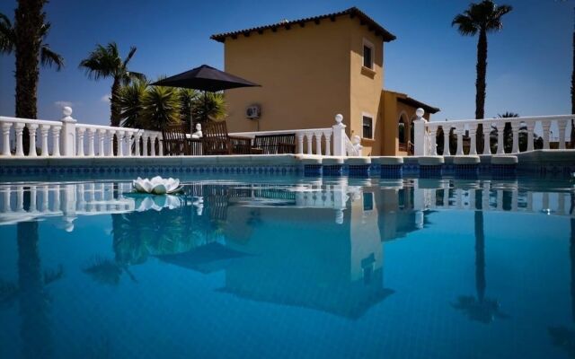 Villa 98 Bed & Breakfast