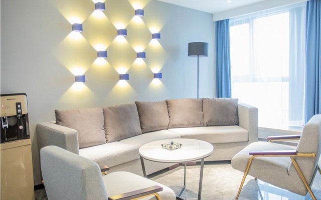 7 Days Premium North Railway Station North Square Center – Guest Rooms – Chongqing