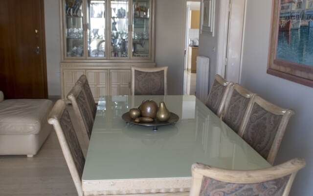Athens Deluxe Apartment near Acropolis