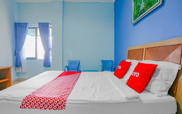 OYO 90072 Apri Inn Syariah