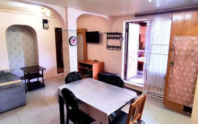 Дом на Еськова 9