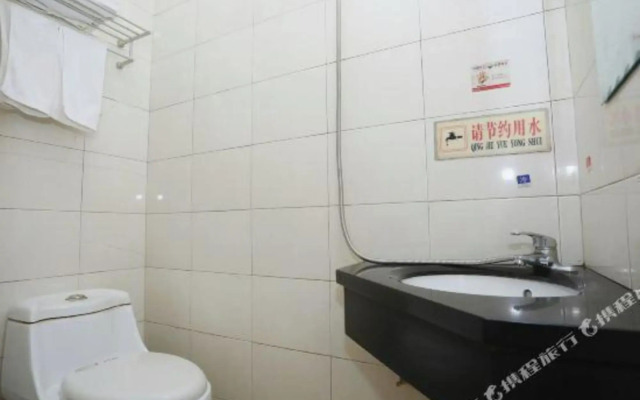 Ningbo Xiaogang Bridge East Hotel