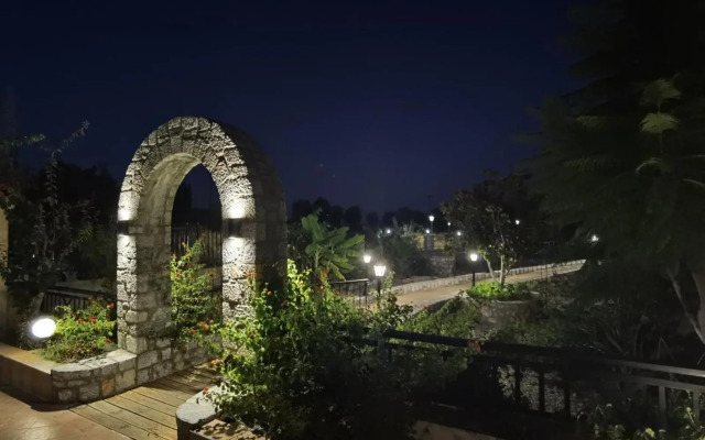 Vlycha Beach Studios & Apartments