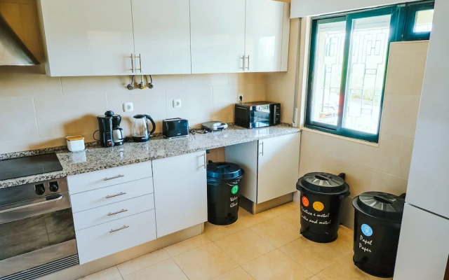 Help Yourself Hostels - Restelo