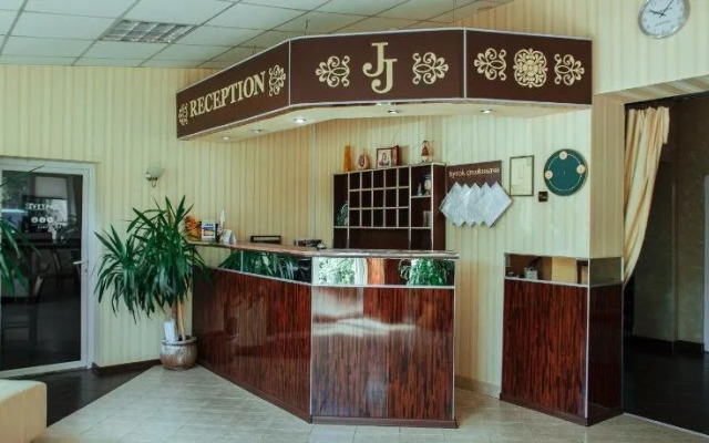 JJ Hotel
