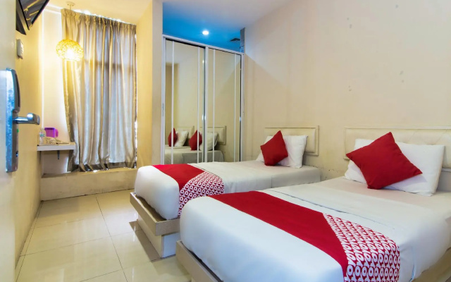 OYO 479 The Green Hotel