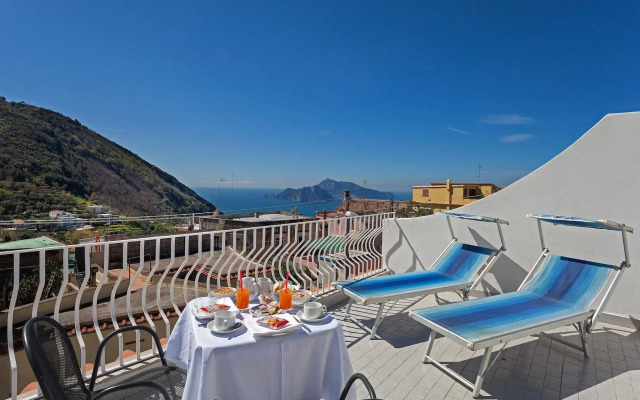 Hotel Caruso