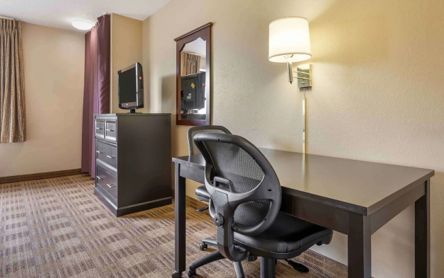 Extended Stay America Suites Bloomington Normal