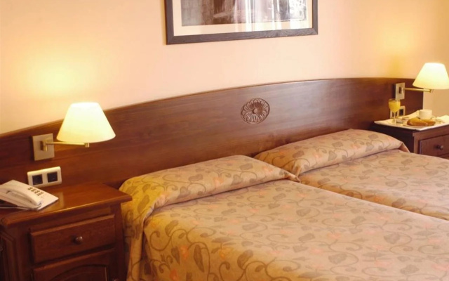 Hotel Romànic