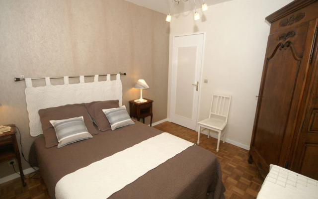 Snug holiday home in Denneville Plage near beach