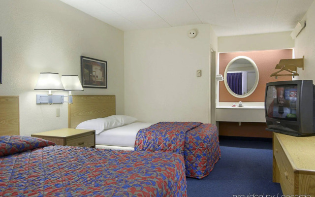 Red Roof Inn Chicago-O'Hare Airport/ Arlington Hts