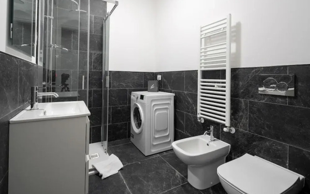 Carducci Modern Apartment 3 by Wonderful Italy