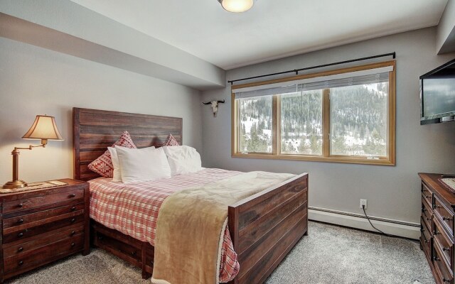 C212 Cinnamon Ridge 2 Bedroom Condo by RedAwning