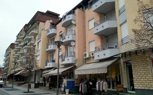 Pedestrian Street Apartment