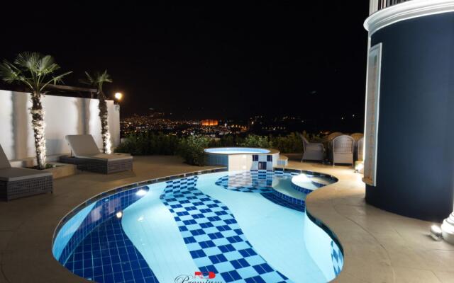 Amazing House with Private Pool in Antalya