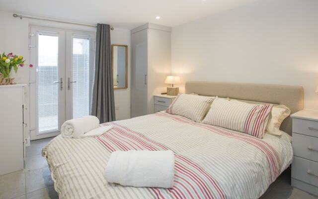 The Hideaway - Benllech