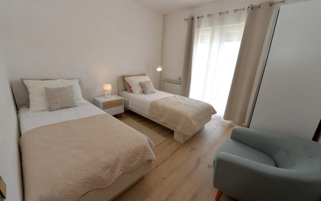 Olive Garden - Swimming Pool - A2