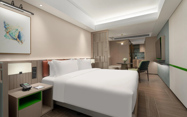 Holiday Inn Resort Sanya Bay by IHG