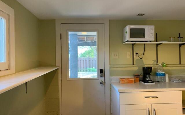 Private Suite 3 Bedrooms&Living near U-District