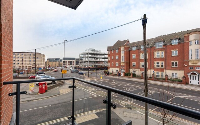 Modern & Stylish 2 Bed York Apartment
