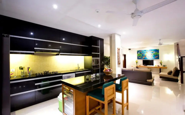 Sunset Paradise Villa Jimbaran 3003