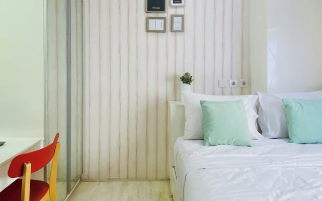 Vibrant Look 2Br At Apartment Green Pramuka City