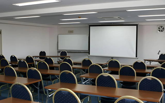 Hotel Shin Osaka