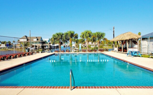 Beachfront Charm - 3 Br Home