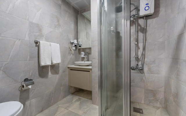 Echinus Lara Hotel