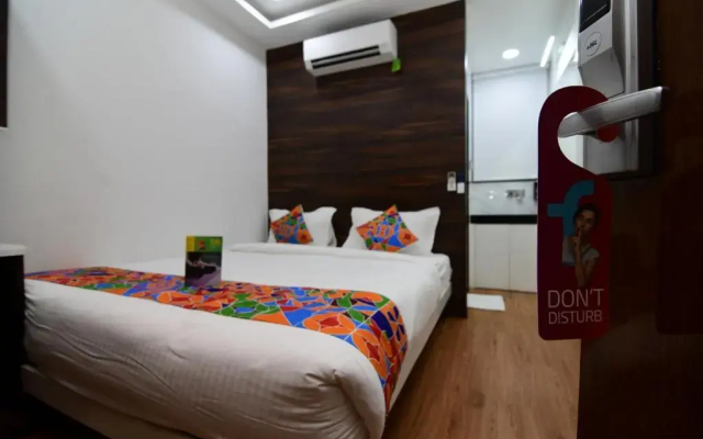 Om Stay Well By FabHotel