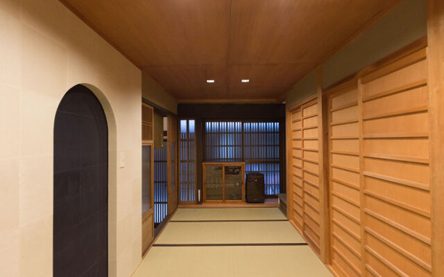 'Kakishibu-an' Machiya Holiday House