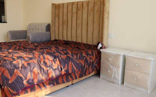 Beautiful Furnished Studio With Close Kitchen