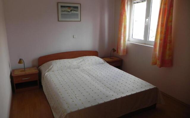 Apartments Trogrlić
