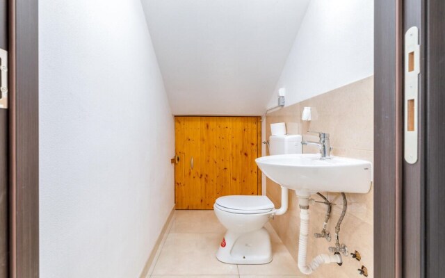 Beautiful Home in Valbandon With Wifi and 4 Bedrooms
