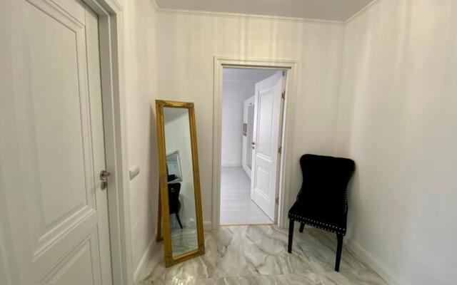 Luxury Apartament & Parking