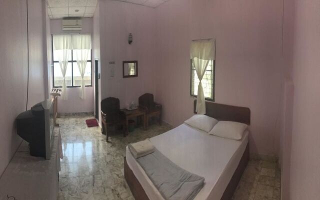 99 Inn Hotel