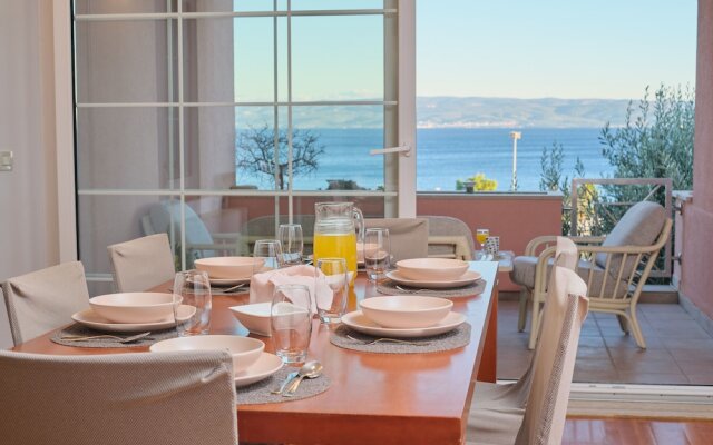 Holiday Seaview Apartment by Litto